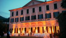 The magic of the evening descends on Villa Parravicini Revel