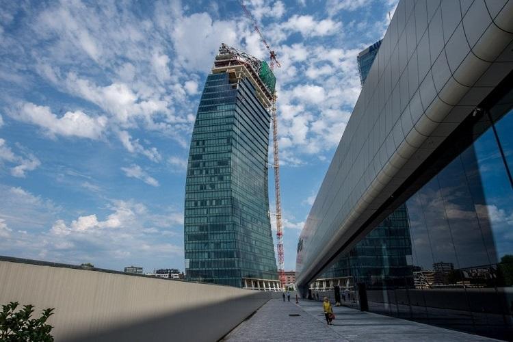 Utilior | press-locked grating for Libeskind PwC Tower in Milan's CityLife district